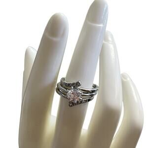 Avon Solitaire Trio Ring Set — Silvertone Jacket & Band Women’s Size 7 NEW